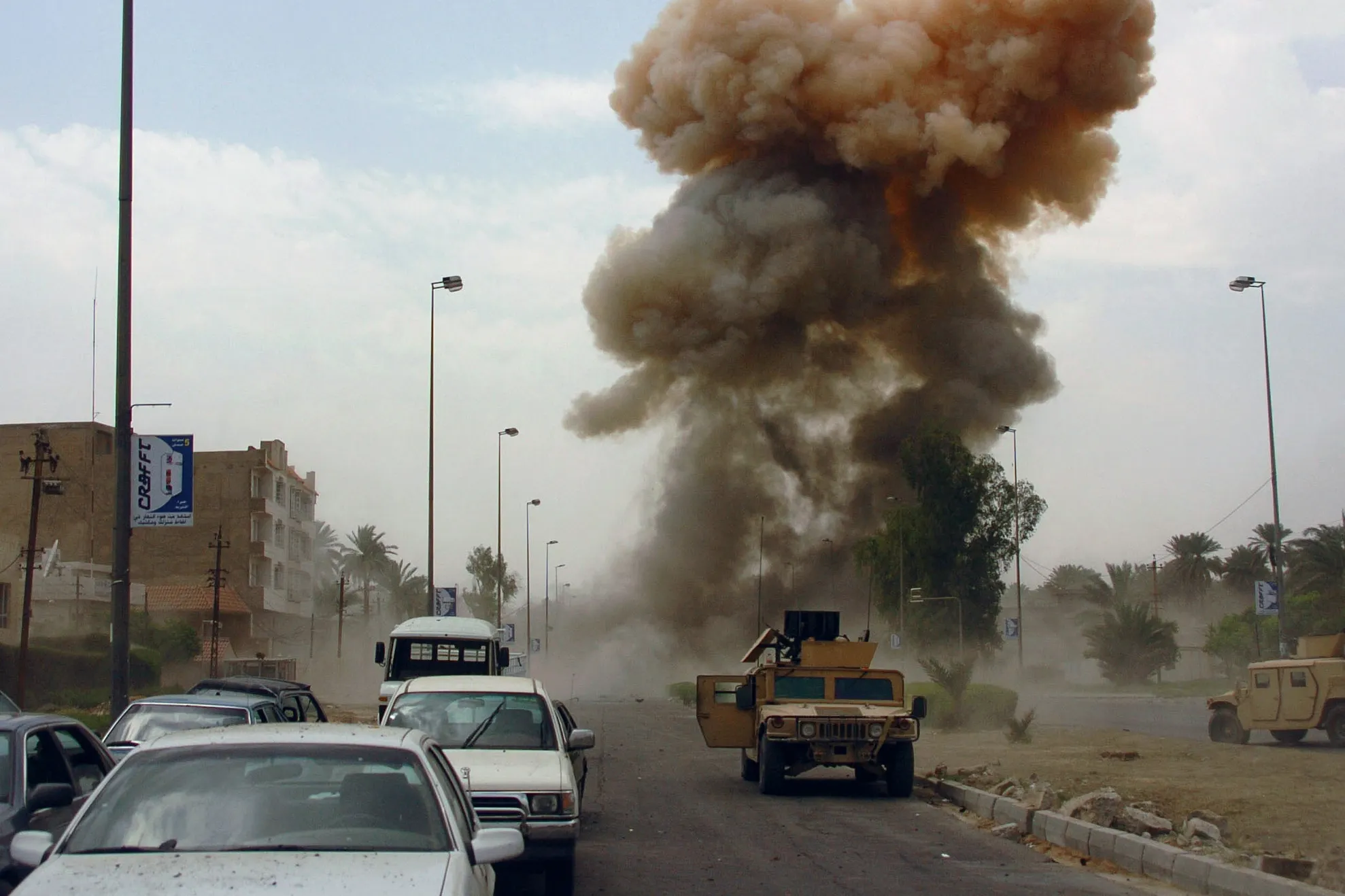 Cel puţin doi morţi după ce o bombă a explodat în apropierea unei secţii de votare din Irak