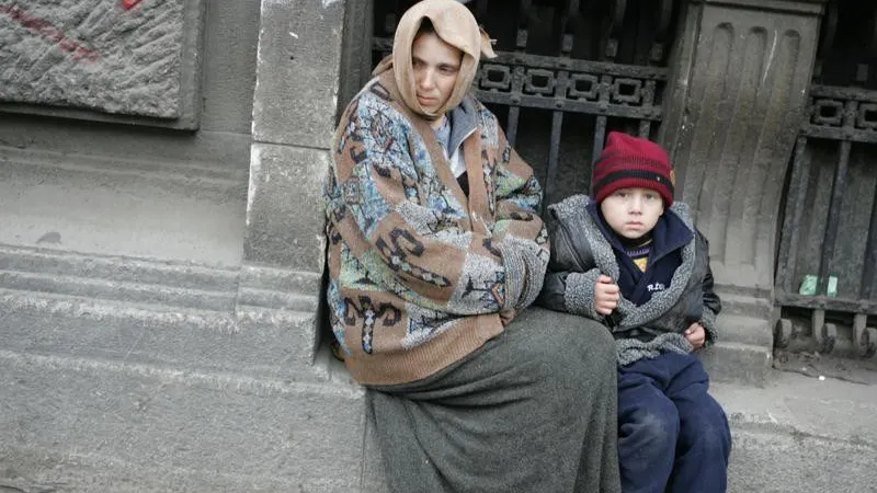 Rusia vrea să scape complet de cerşetori. Ce pedeapsă severă le pregăteşte celor prinşi cerşind