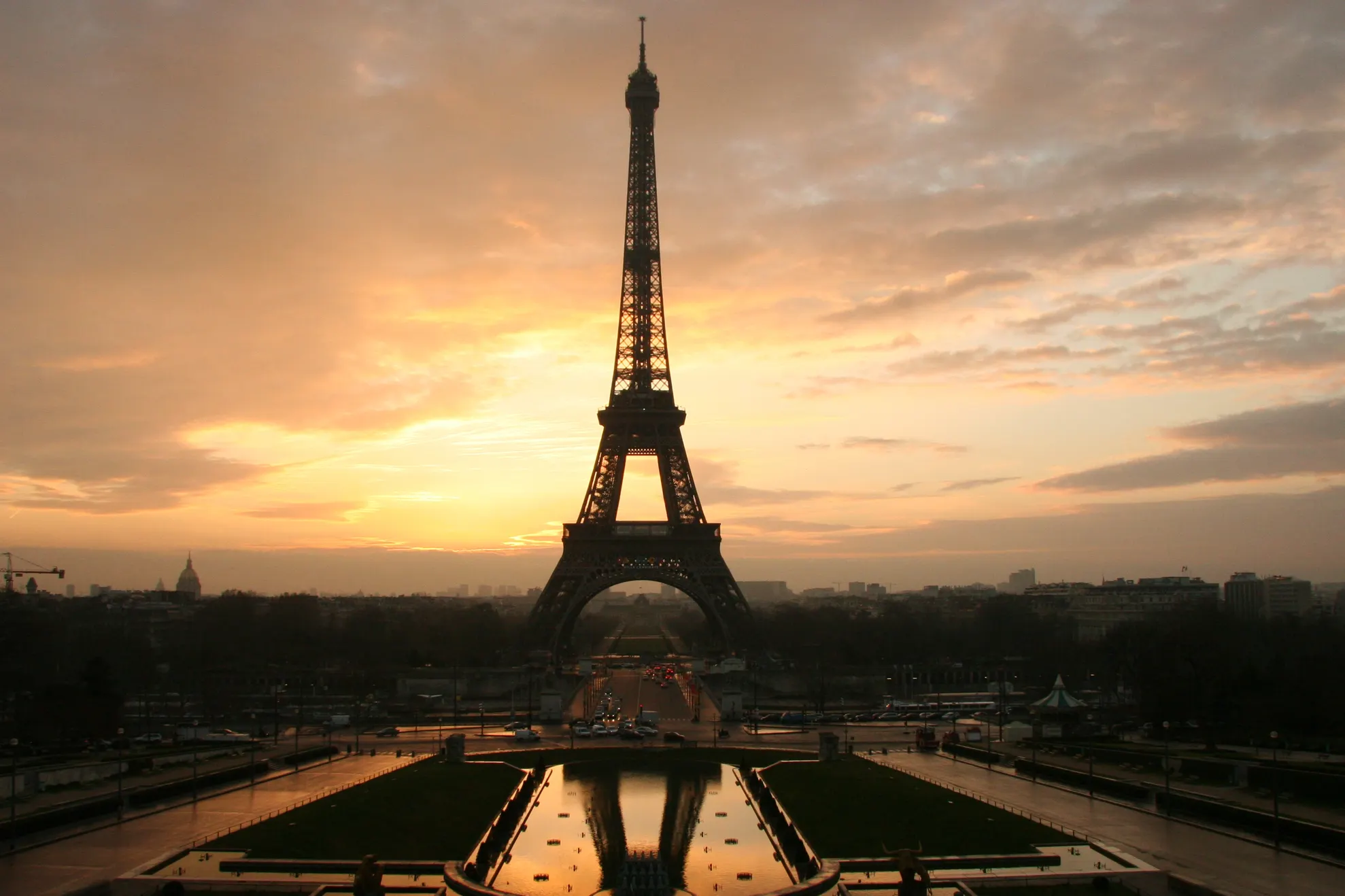 Turnul Eiffel împlinește 125 de ani 