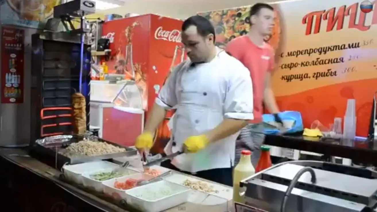 Cum să prepari o şaorma ca un adevărat chef. IMAGINI UIMITOARE