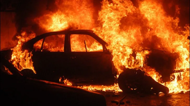 Maşina unor români, incendiată în Italia. Este al patrulea caz din ultimele săptămâni