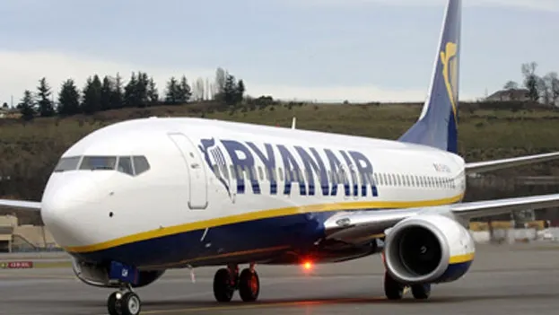 SCANDAL la Ryanair. Piloții resping bonusul oferit de companie pentru orele suplimentare