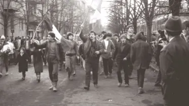 Emoționant! La Timișoara, fanii lui Poli au ieșit în stradă să comemoreze eroii Revoluției