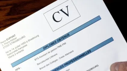 De ce e bine să ai un CV „la zi” chiar dacă nu îți cauți job