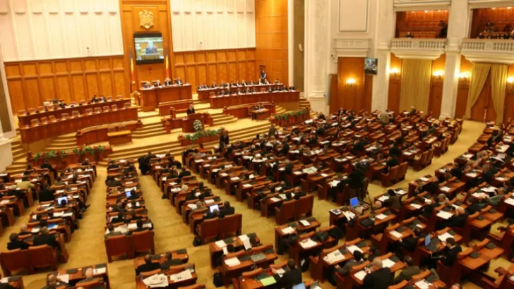 CODUL INSOLVENŢEI, ADOPTAT. Scandal în Parlament 