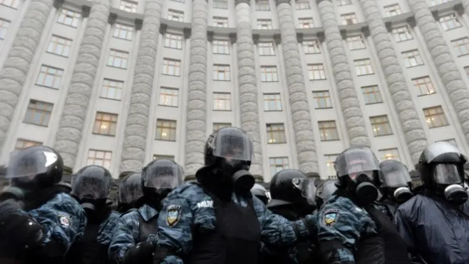 Opoziţia din Ucraina: o intervenţie a armatei împotriva manifestanţilor, "foarte probabilă"
