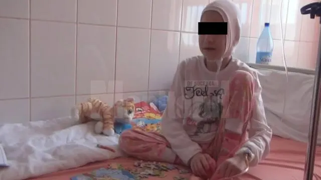 La 19 ani cântărea doar 16 kilograme. Cum arată acum "tânăra bebeluş" care a şocat o ţară întreagă?