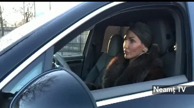 Circ cu o șoferiță în județul Neamț: A dat peste un polițist după ce a fost oprită în trafic