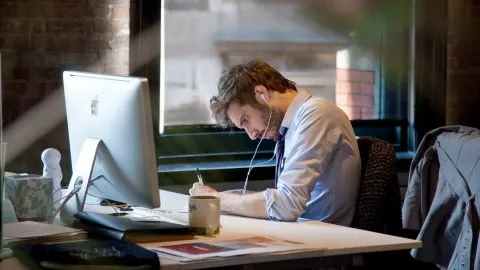 Ce trebuie să ştii dacă îţi cauţi "cu disperare" un job la începutul anului