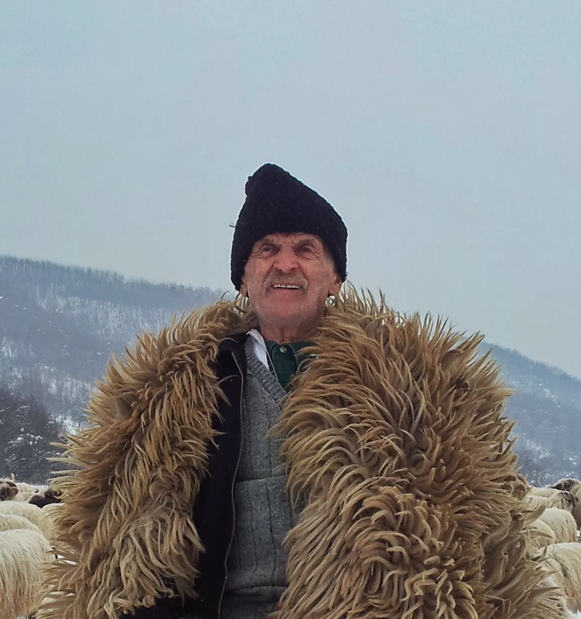 BANCUL ZILEI. Un ardelean într-un magazin vrea să cumpere un termos