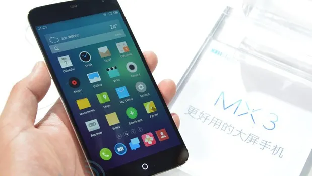 Mai frumos decât un iPhone şi mai ieftin! Telefonul cu super performanţe care ajunge în Europa