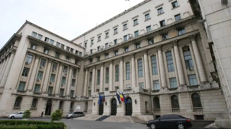 Suspecţii de SPIONAJ de la MAI, eliberaţi din funcţii
