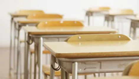 Două profesoare, acuzate de colectă la Colegiul Kiriţescu; părinţii spun că ei au avut iniţiativa