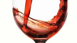 Reţete pentru un ten tânăr: Măşti faciale cu vin roşu
