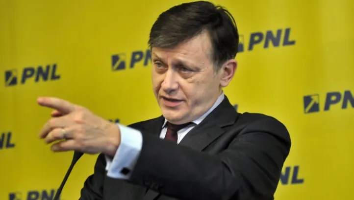 CRIN ANTONESCU: Votăm împotriva noului guvern Ponta