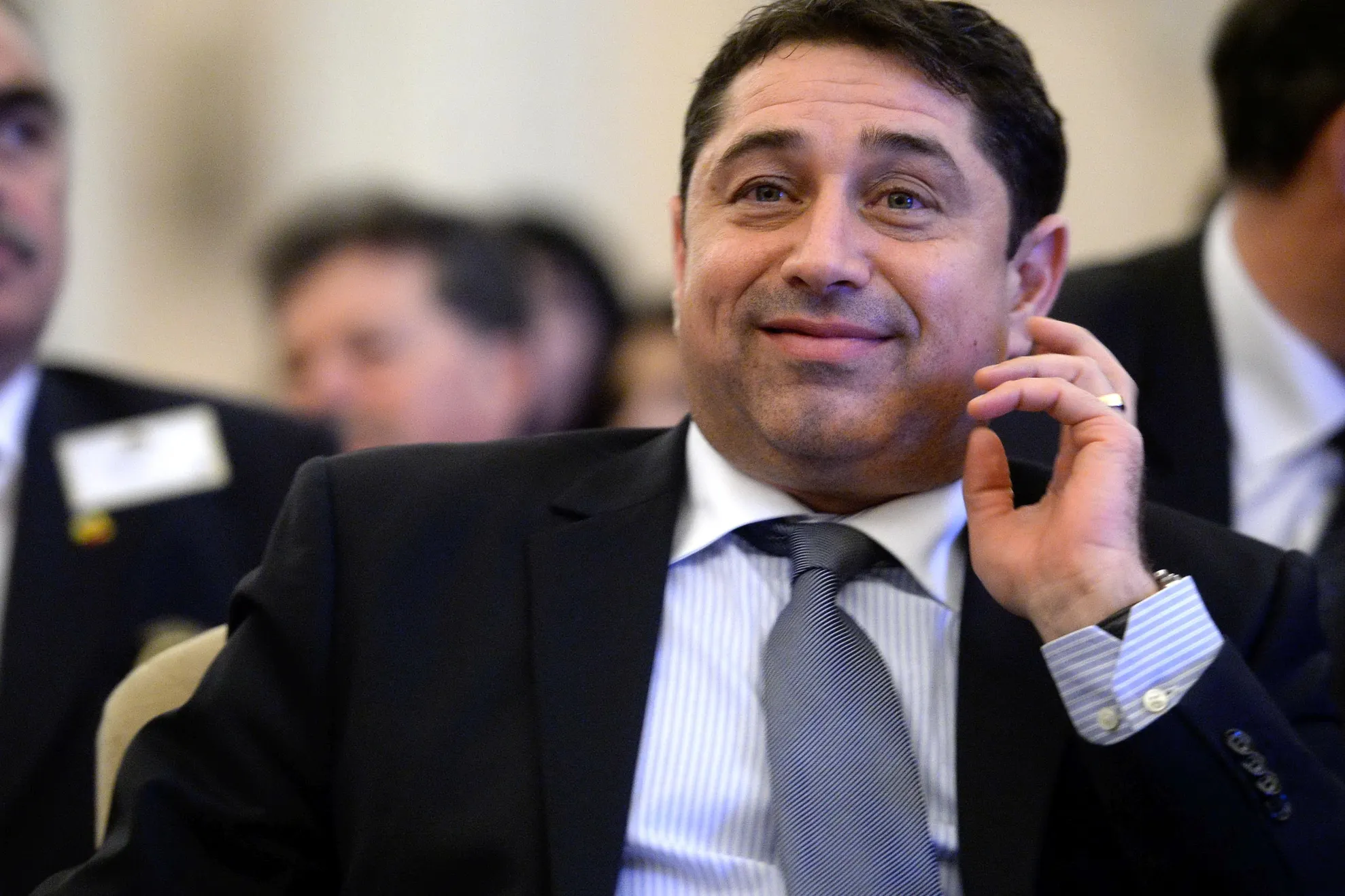 CRISTIAN DAVID, fostul ministru pentru Românii de Pretutindeni, urmărit penal. DEMISIE DIN PNL