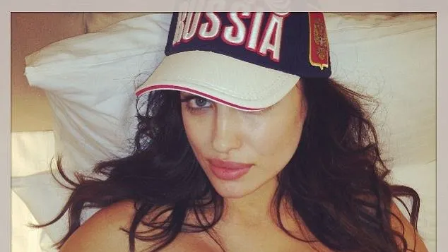 Fotografii "fierbinţi" cu Irina Shayk