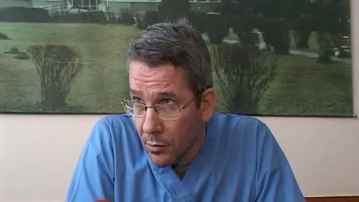 GESTUL EMOŢIONANT al unui asistent medical: "Am întrebat preotul şi a zis să fac neaparat aşa!"