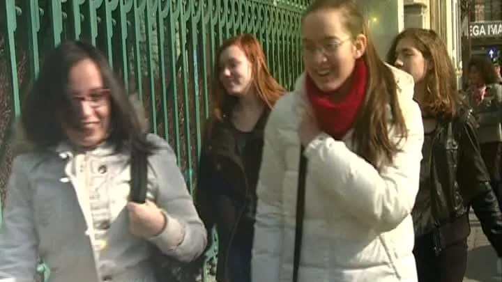 EVALUARE NAŢIONALĂ 2014, după proba la LIMBA ROMÂNĂ: ELEVII "HAPPY", DASCĂLII ÎNGRIJORAŢI 