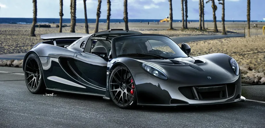 Mașina care a doborât titlul de cea mai rapidă mașină din lume deținut de Bugatti Veyron