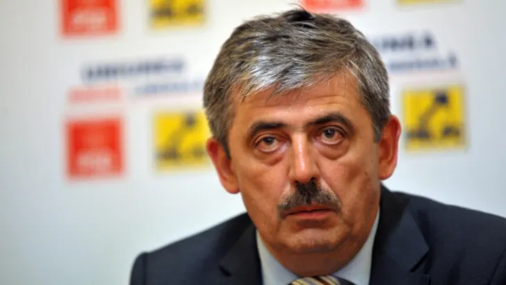 Uioreanu: Liberalii nu sunt "traseişti", "soluţie imorală" sau "dinozauri de guvern"