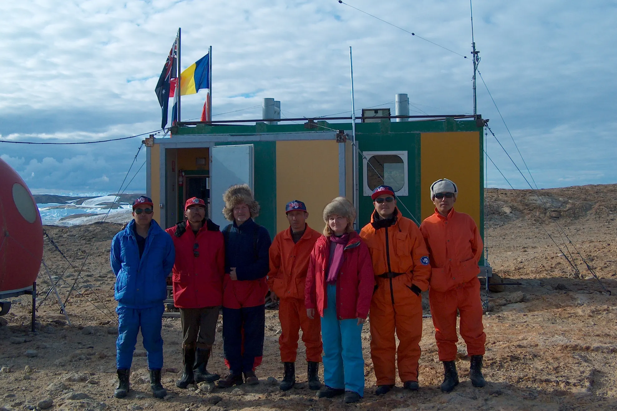 REPORTERII REALITĂŢII. România poate pierde "ambasada" din Antarctica