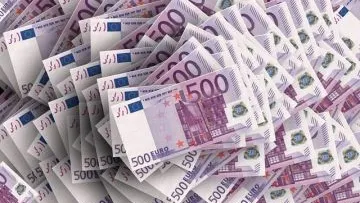 Conducerea Camerei a respins înființarea comisiei de anchetă privind salariile din ASF