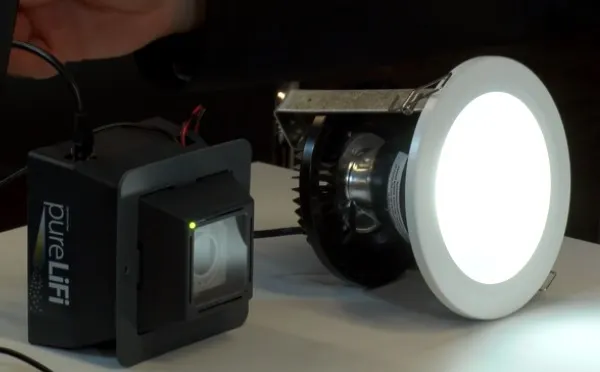 Li-Fi, tehnologia care va transmite semnalul de internet prin intermediul unui fascicol de lmină
