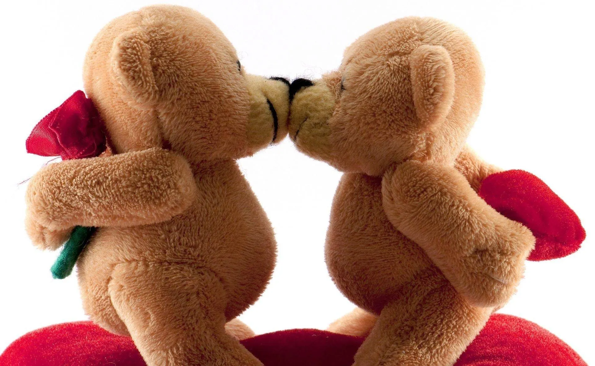 VALENTINE's DAY. Cum a DISTRUS un chinez ZIUA INDRAGOSTITILOR pentru cei din ORAŞUL lui