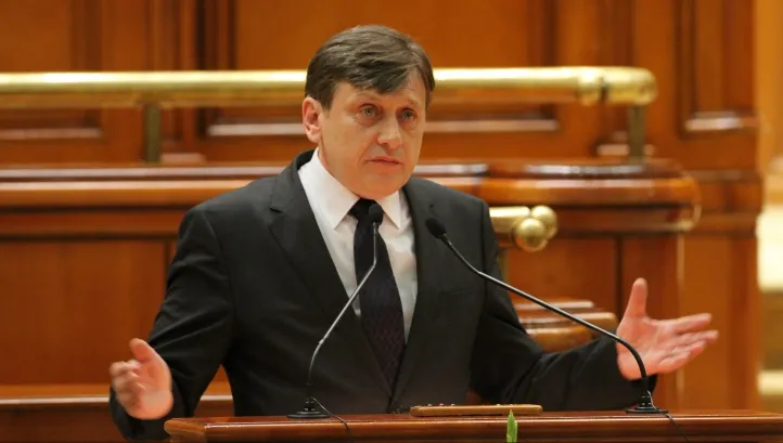 Antonescu: Moţiune de cenzură pe CAS şi profit reinvestit dacă Guvernul nu ia măsuri până la 1 mai