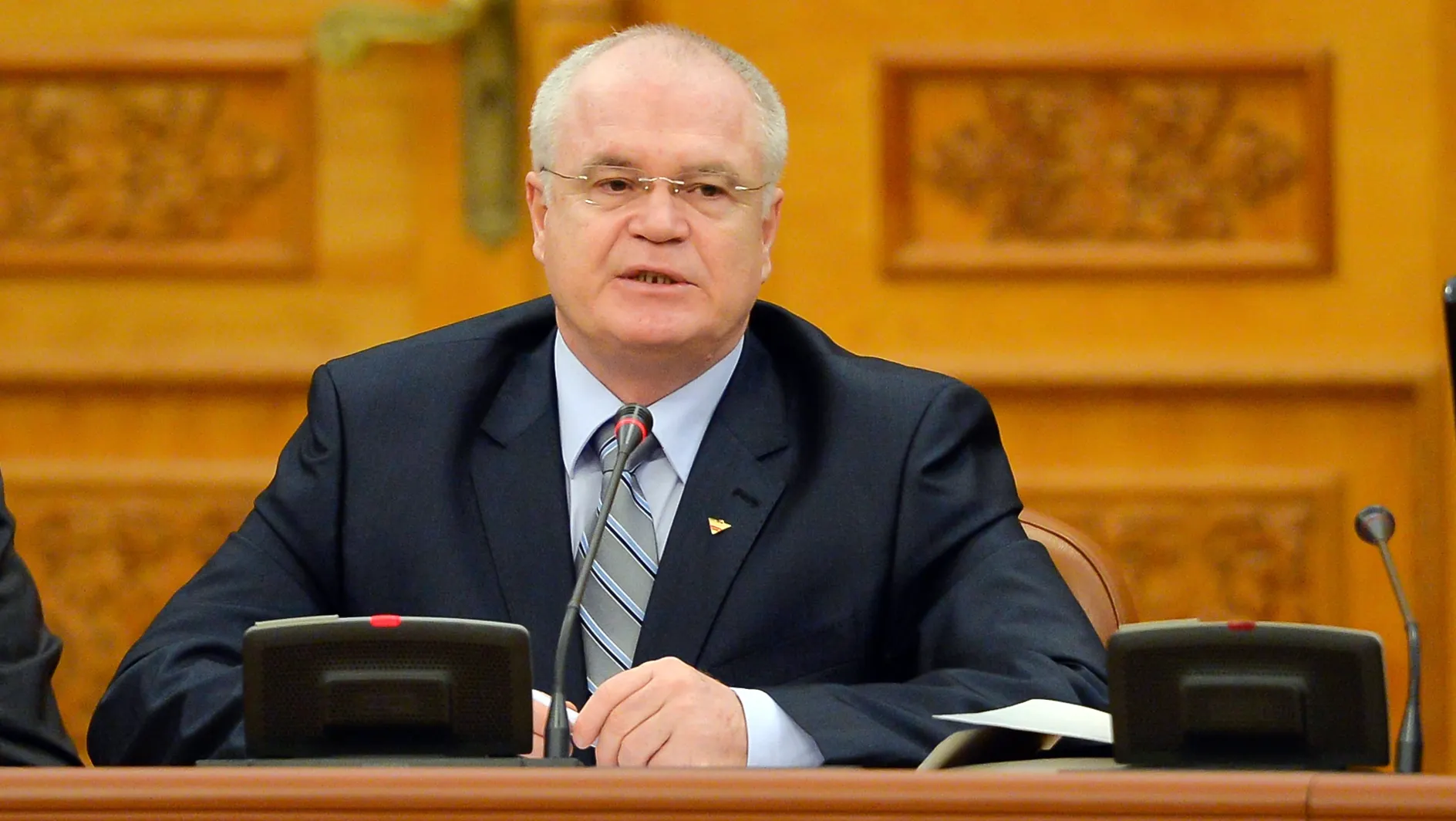 Nicolicea: Susţinerea unei moţiuni de cenzură de către PNL, penibilă, 95% e programul USL