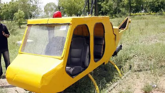 Un ţăran şi-a construit un ELICOPTER funcţional în curtea casei
