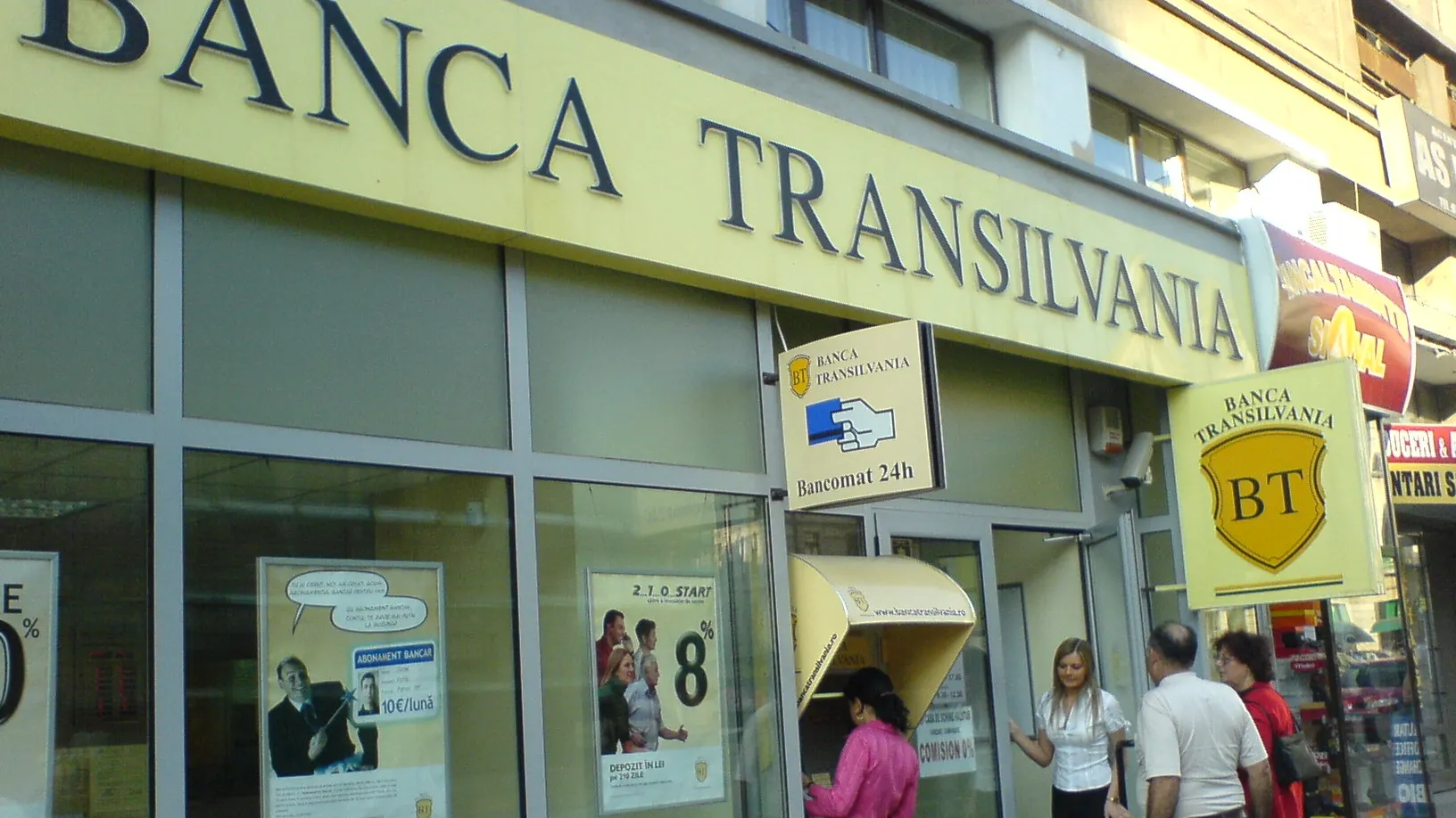 Atac de tip phishing asupra clienților a două bănci foarte importante