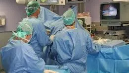 Tânăra cu sarcină extrauterină, operată de trei ori, e în COMĂ INDUSĂ