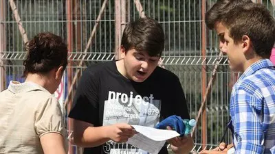 EVALUARE NAȚIONALĂ 2014. SURPRIZE PENTRU ELEVI: Întrebări despre URȘI și PROBLEME DE ȘAH