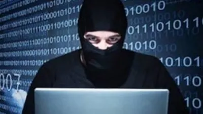 Decizie în cazul hackerului "Guccifer", care a spart conturile de mail ale mai multor vedete 