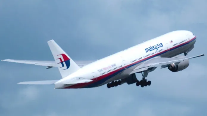 AVIONUL DISPĂRUT. Anchetatorii verifică un OBIECT descoperit pe o plajă. Ar putea elucida misterul