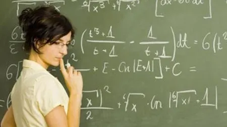 ADMITERE FACULTATE 2014. Meditaţii gratuite la matematică şi fizică, la Universitatea Politehnică