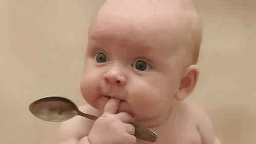Când poţi să-ţi laşi bebeluşul singur?