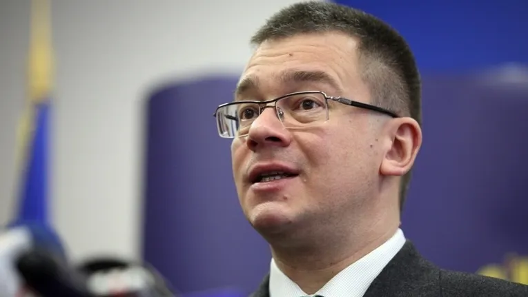 Mihai Răzvan Ungureanu, la discuţii cu Antonescu despre asocierea cu PNL