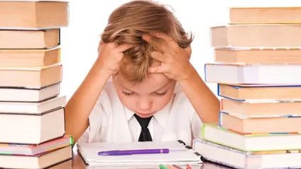 Cum îţi îmbolnăvesc profesorii copilul. Rezultatele îngrijorătoare ale unui studiu