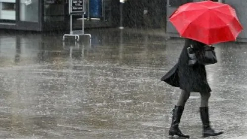 PROGNOZA METEO pe 3 zile: vreme ÎNCHISĂ şi ploi