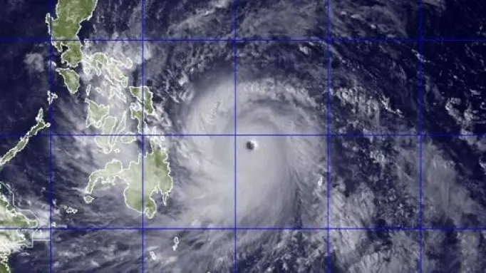 IMPACT TOTAL. Taifunul Vongfong a atins partea centrală a Japoniei