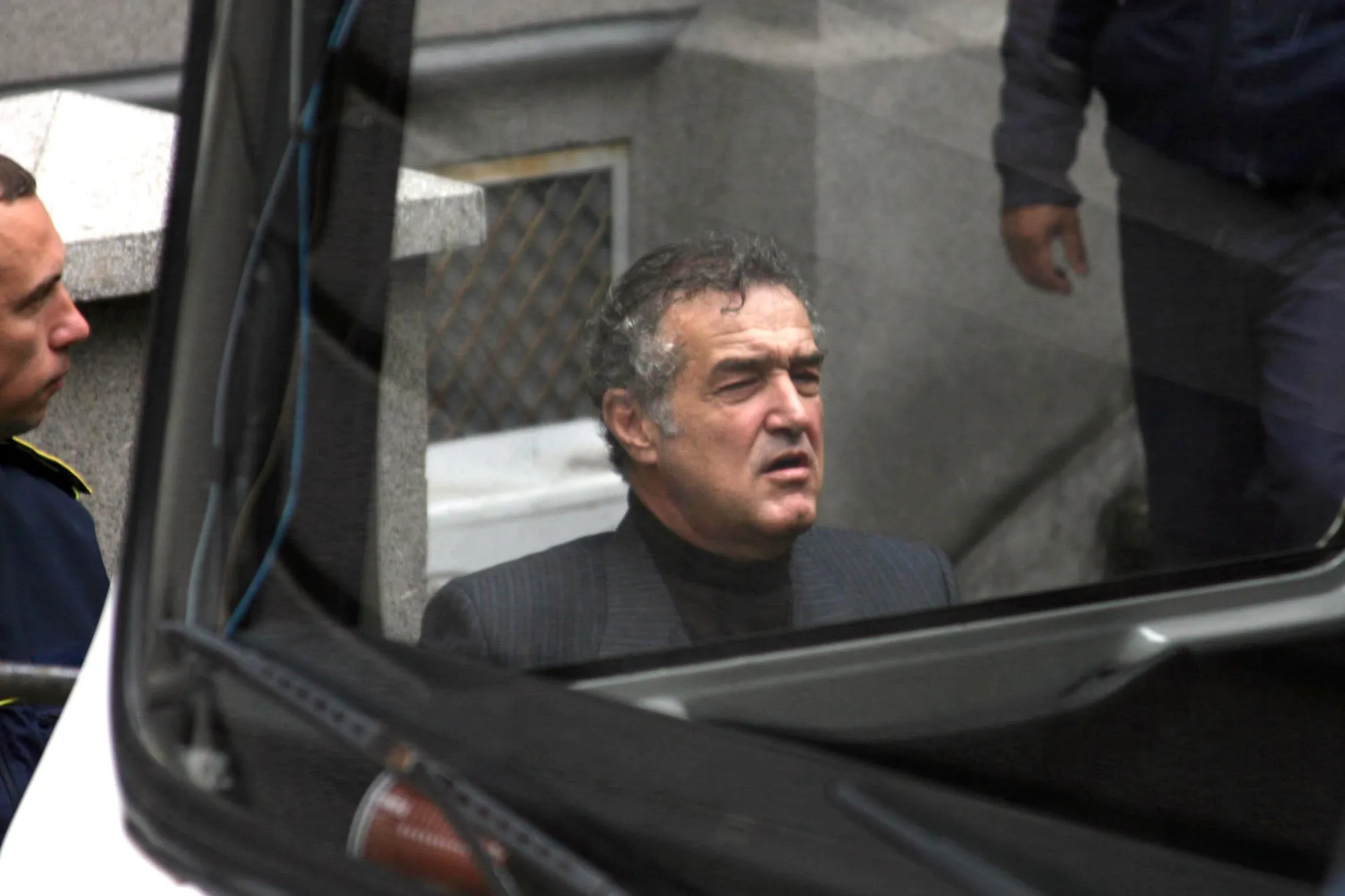 VESTE INCREDIBILĂ! GIGI BECALI se întoarce ACASĂ!
