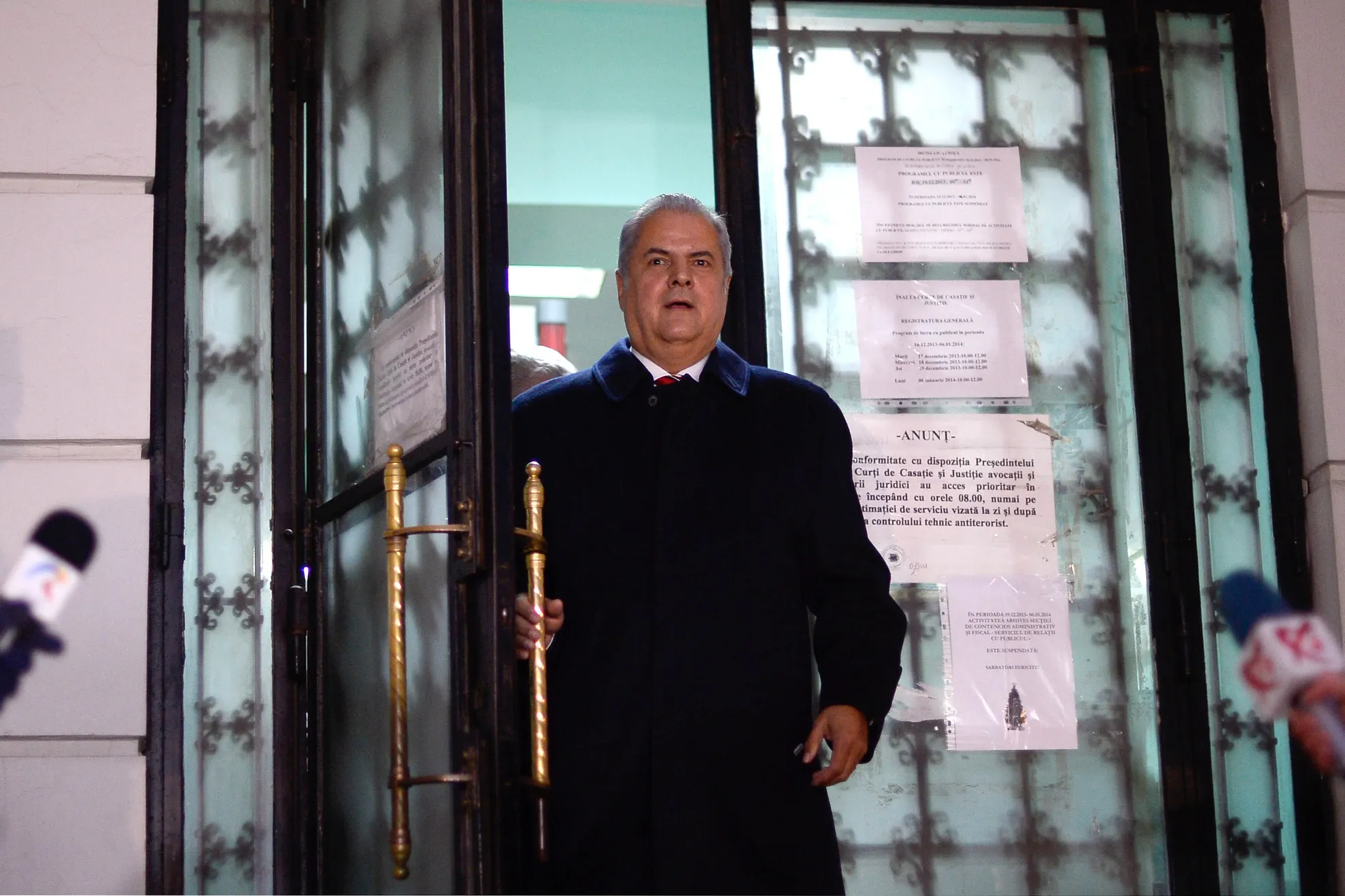NĂSTASE: M-am gândit să renunţ la CETĂŢENIA ROMÂNĂ
