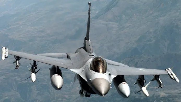 Duşa: Exerciţiile la care participă avioane americane F-16 nu au legătură cu situaţia din Ucraina