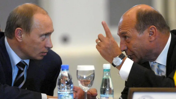 Băsescu: Putin să utilizeze toată autoritatea sa pentru a permite buna funcţionare a Misiunii OSCE