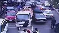 ACCIDENT ÎN LANŢ LA IEŞIREA DIN CAPITALĂ. Două persoane au fost rănite