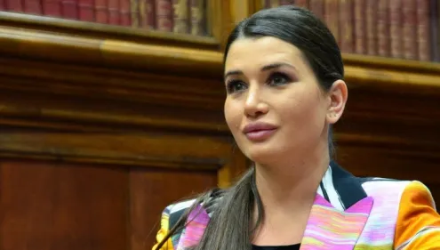Elena Băsescu a încurcat PDL cu PMP, în discursul de lansare a candidaţilor la PE