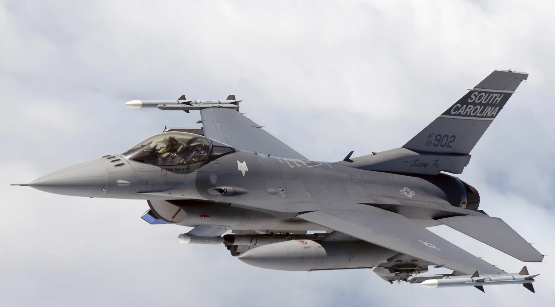 Forţele americane intenţionează să-şi reducă sprijinul aerian în Afganistan